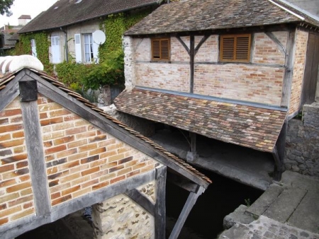 Rochefort en Yvelines-lavoir 2 dans le bourg