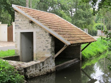Rochefort en Yvelines-lavoir 3 dans hameau Bourgneuf