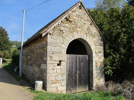 Saint Désert-lavoir 3 dans hameau La Saule