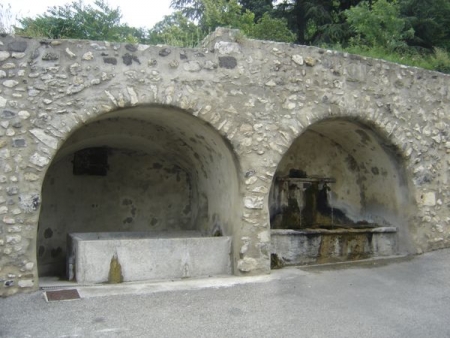 Rochemaure-lavoir 2