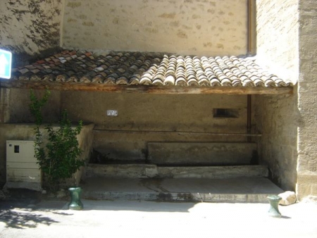 Cucuron-lavoir 1