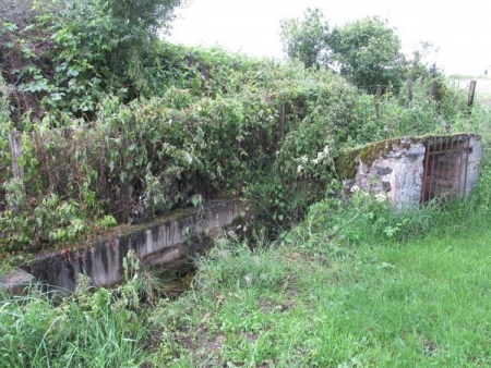 Saint Jean de Trézy-lavoir 2 dans hameau Les Plantes
