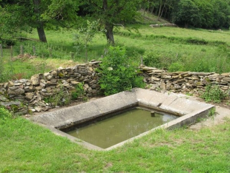 Saint Martin du Tartre-lavoir 3 dans hameau Collongette
