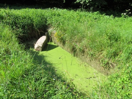 Dun sur Grandry-lavoir 2 dans hameau Monchougny