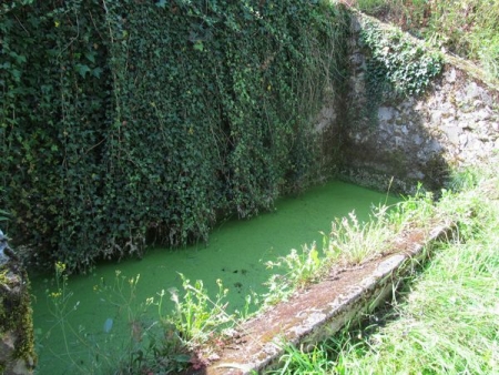 Dun sur Grandry-lavoir 3 dans hameau Lavault