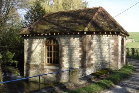 Montigny les Monts-lavoir 1