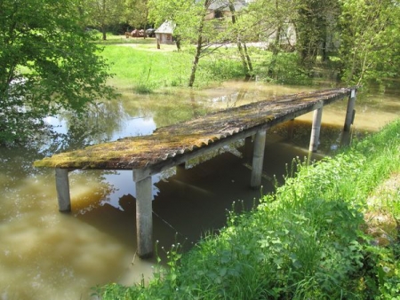 Poilly lez Gien-lavoir 2 dans le bourg