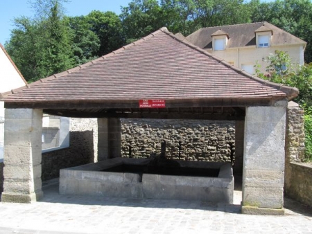 Mézières sur Seine-lavoir 1