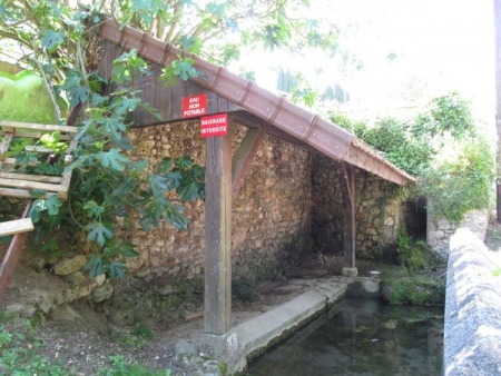Mézières sur Seine-lavoir 5