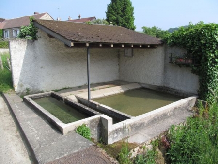 Montalet le Bois-lavoir 2 dans hameau Les Férets