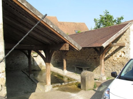 Oinville sur Montcient-lavoir 1