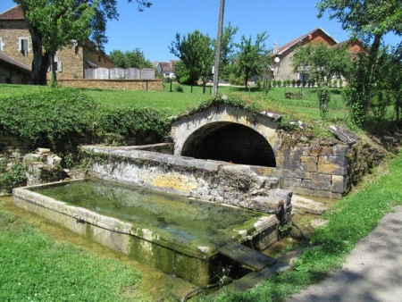 Saint Cyr Montmalin-lavoir 2 dans hameau Montmalin