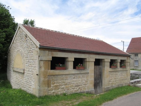 Chanceaux-lavoir 2 dans hameau  Courceau