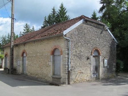 Fontaine Française-lavoir 2