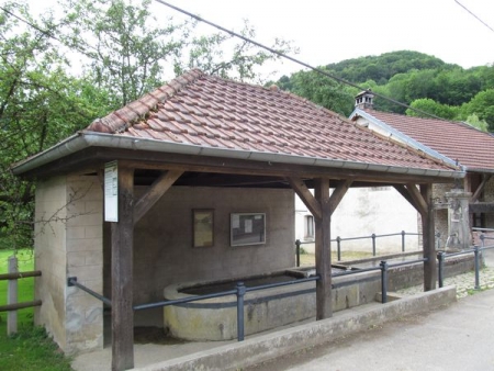 Glère-lavoir 2 dans hameau Vernois le Fol