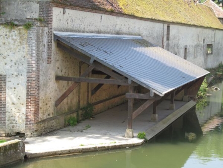 Maillebois-lavoir 1 dans le bourg