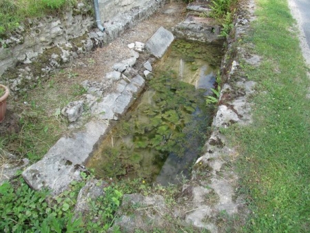 Bury-lavoir 3 dans  hameau Boisicourt