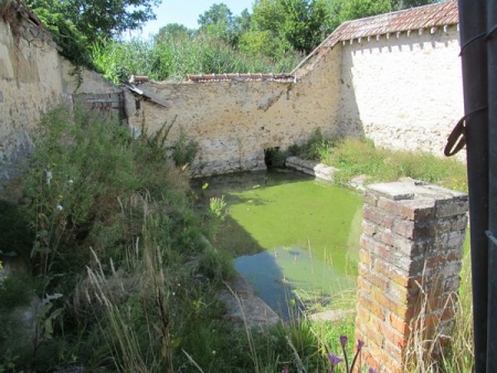 Hanches-lavoir 4 dans hameau Le Paty
