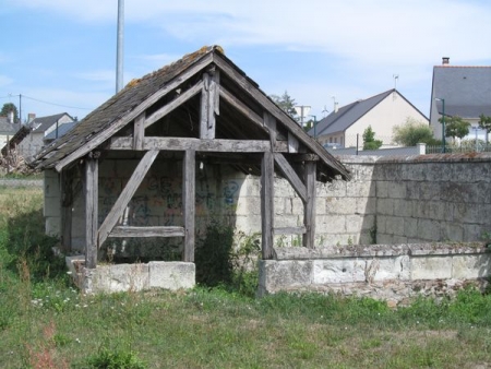 Allonnes-lavoir 1 dans le bourg