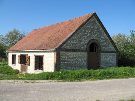 Racines-lavoir 1 dans le bourg