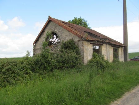 Bannost Villegagnon-lavoir 2 dans hameau Villegagnon