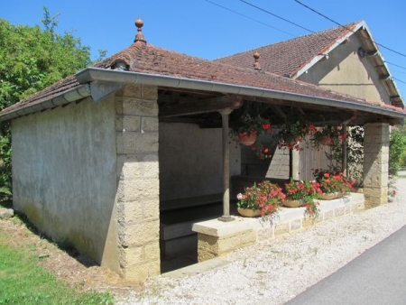Bersaillin-lavoir 3 dans le hameau Le Viseney