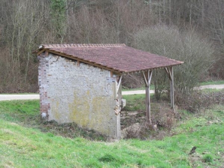 Venizy-lavoir 7 dans le hameau Sévy