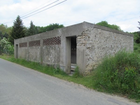 Essomes sur Marne-lavoir 4 dans le hameau Vaux