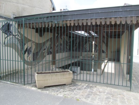 Trelou sur Marne-lavoir 1 dans le bourg
