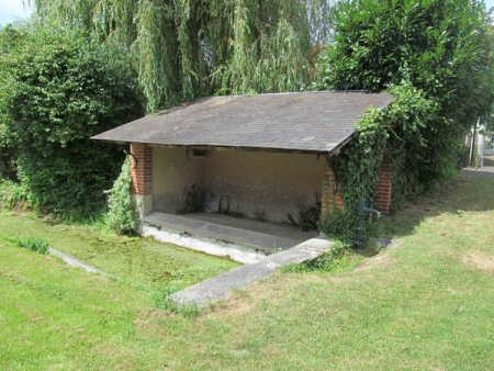 Buzançais-lavoir 1 dans le hameau La Coudre
